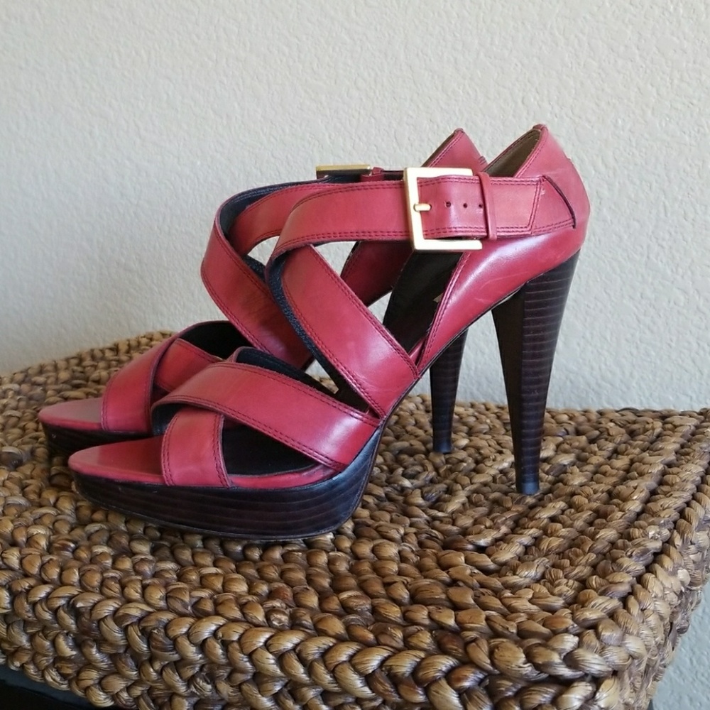 Max Studio, red strappy sandals, 4" heels